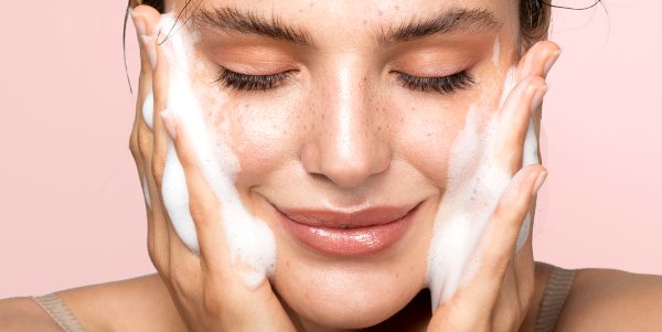 Follow these tips to Maintain your Skin in Monsoon