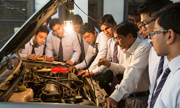 Know about excellent Career Options in Automobile Engineering