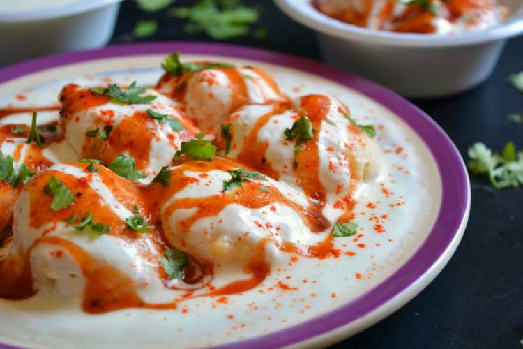 Make delicious dahi bhalla at home, to know about easy recipe