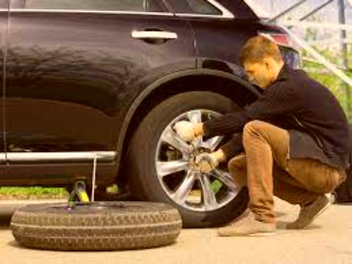 Easy tips to fix tyre puncture within few minutes