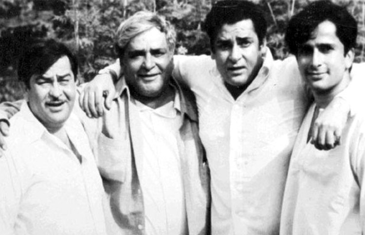 Prithvi Raj Kapoor With Sons