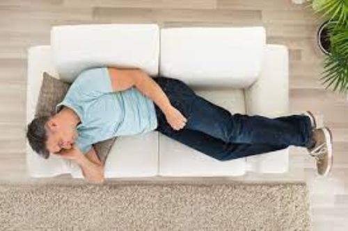 sleep on the sofa is harmful